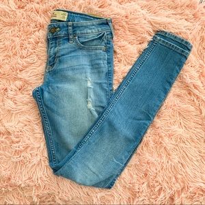 Hollister Super Skinny Jeans